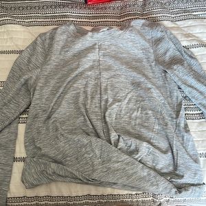 Cross front crop workout long sleeve